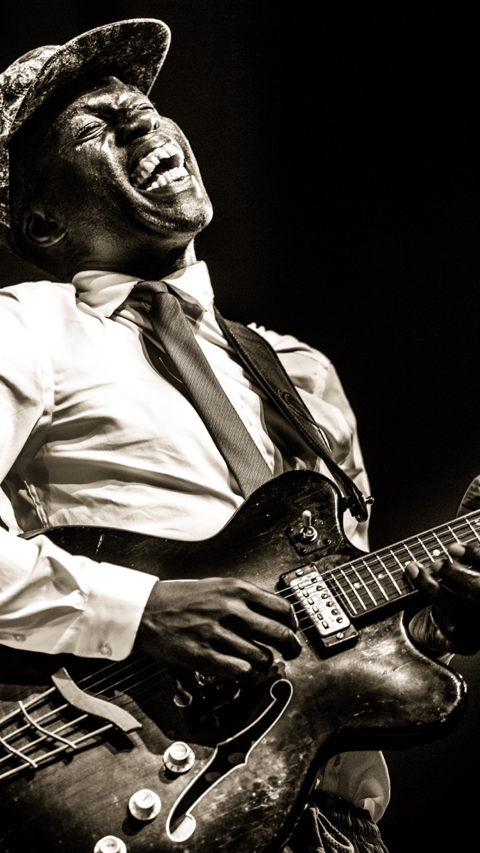 Concertfotograaf — artiest op podium
