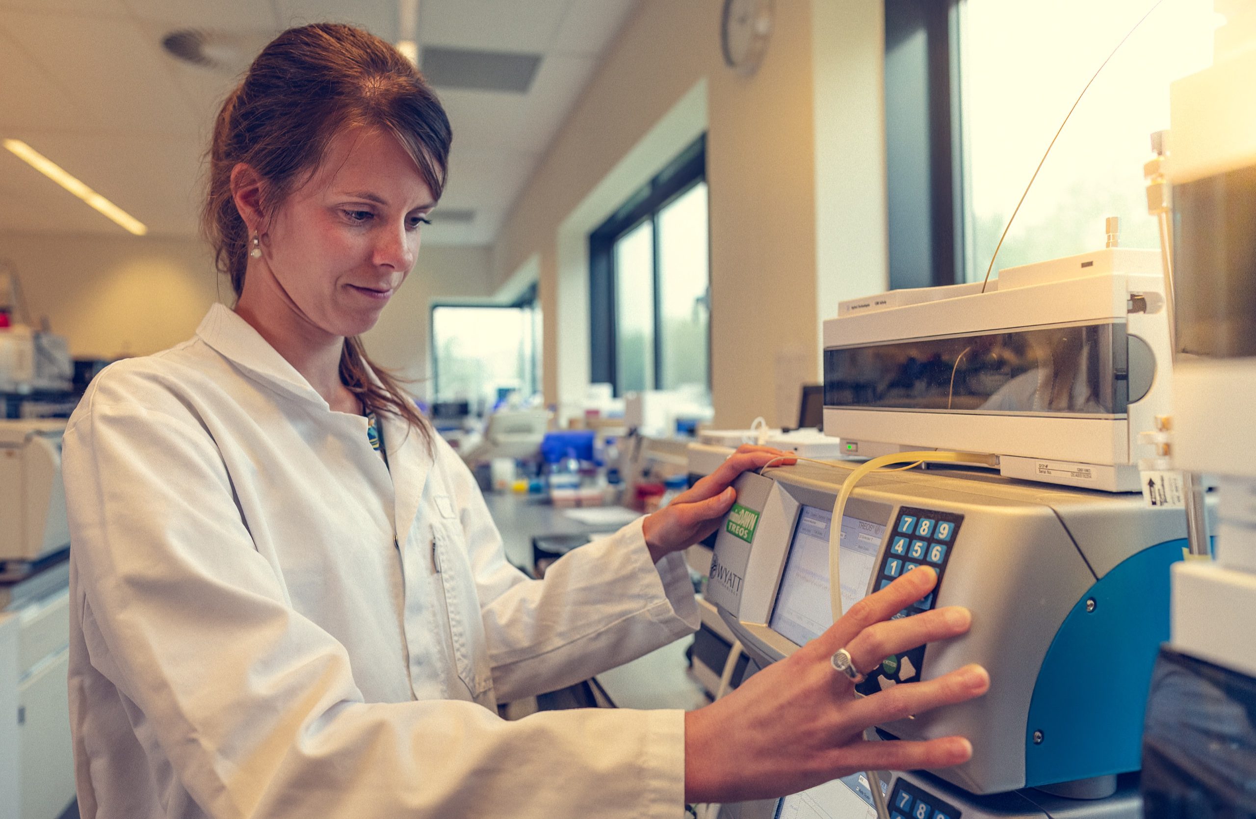 Wetenschapper in laboratorium